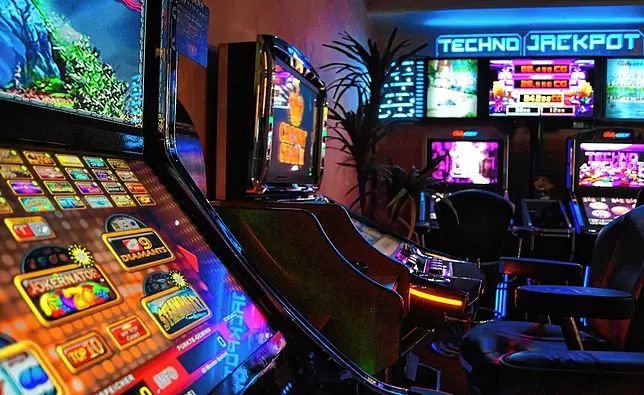 پاکستان میں CASINO KINGDOM کا آن لائن کیسینو سیکشن کھولیں۔